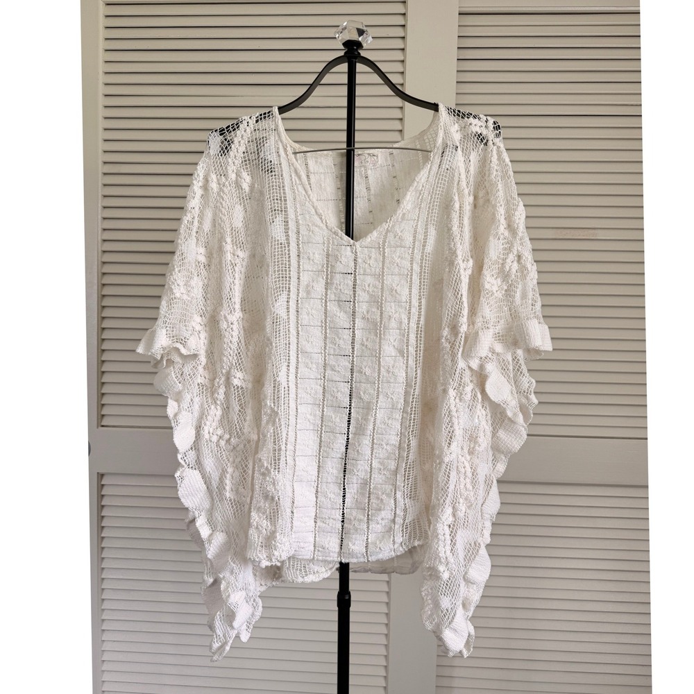 Free People White Crochet Lace  V-Neck Oversized Cotton Top One Size